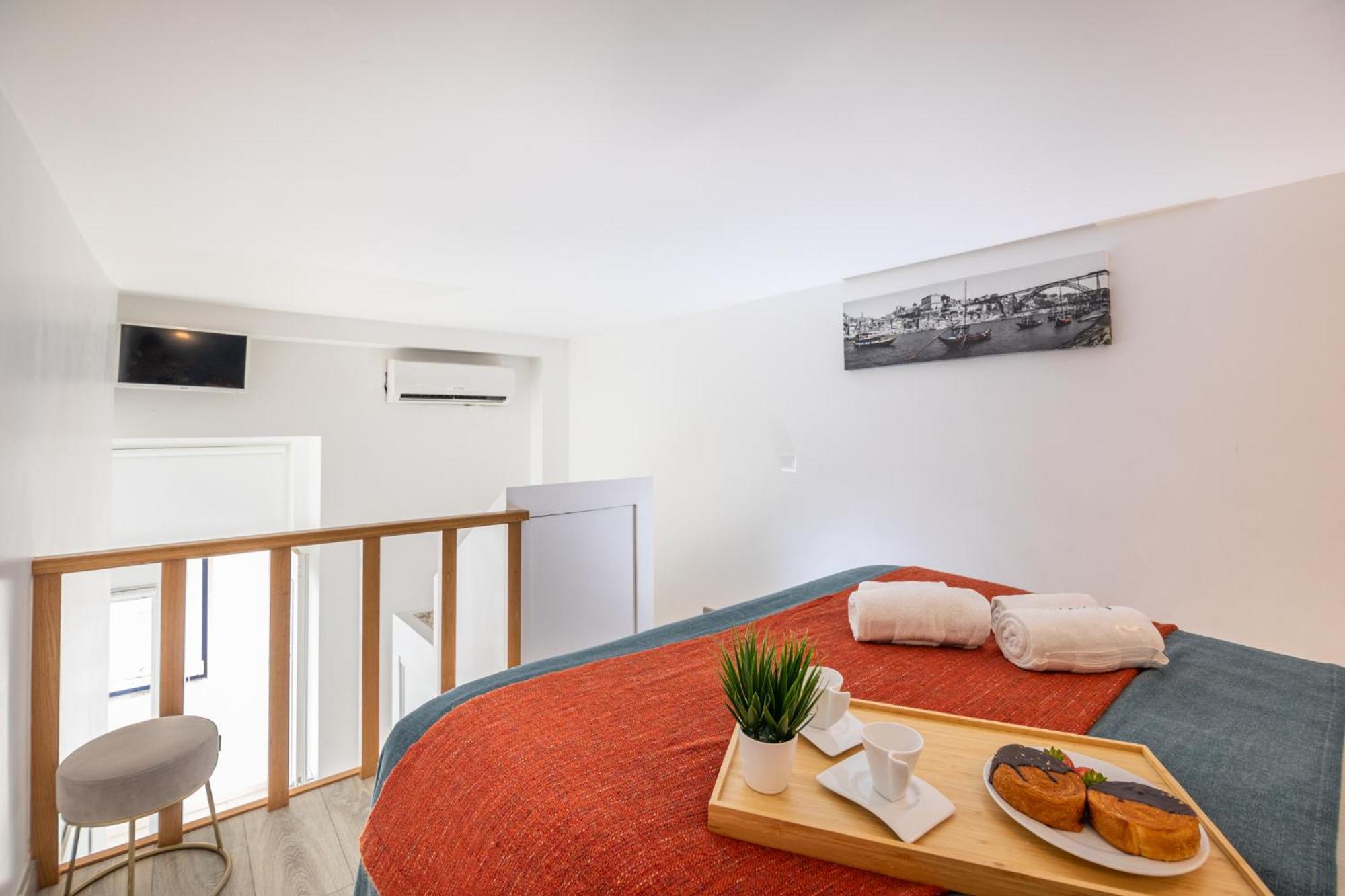 ポルトDeluxe Spacious Flats W Mezzanine By Host Wiseアパートメント 部屋 写真