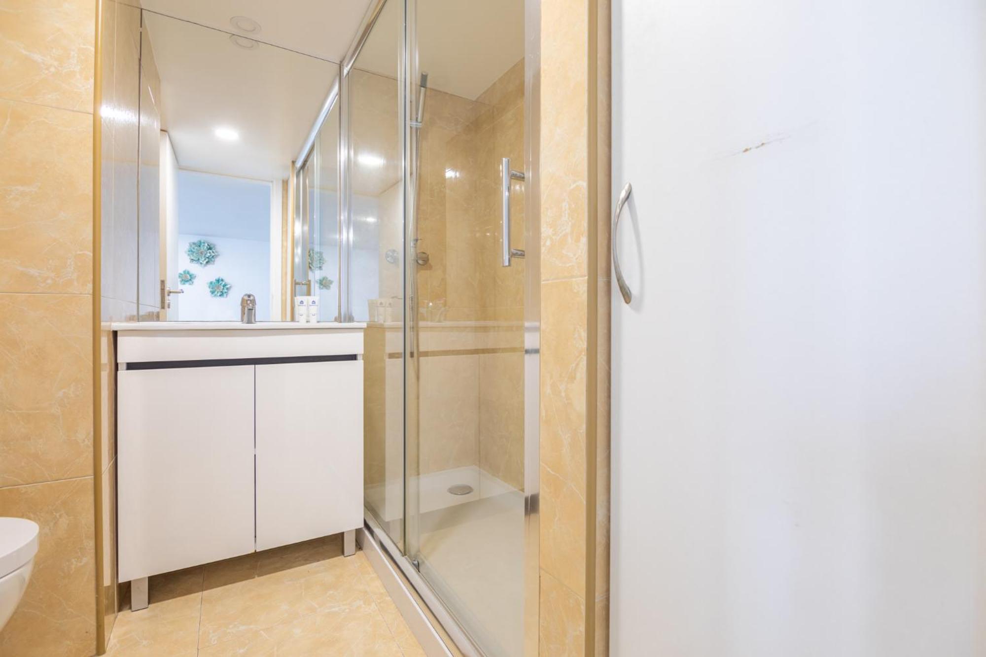 ポルトDeluxe Spacious Flats W Mezzanine By Host Wiseアパートメント 部屋 写真